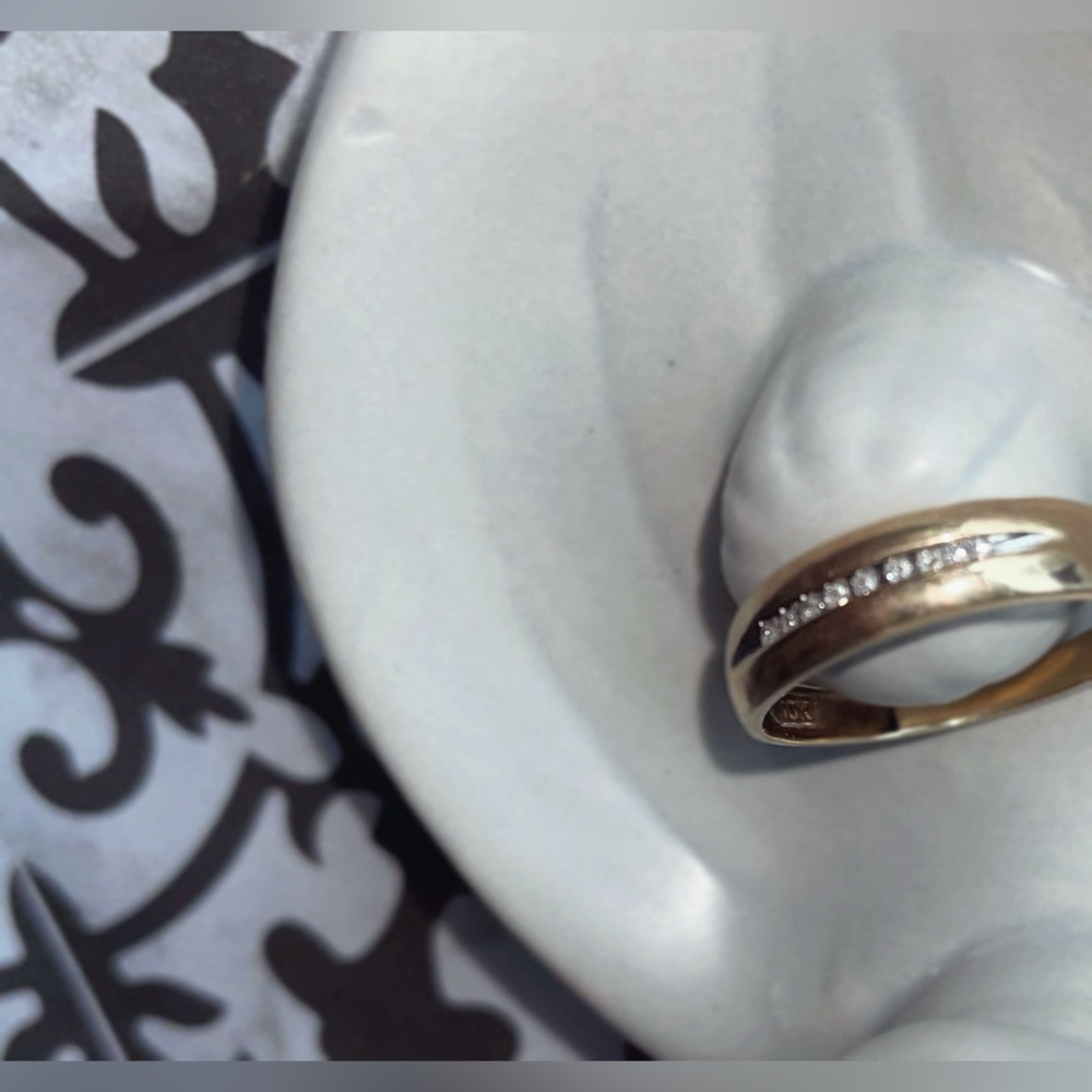 10K size 10 men’s diamond band
